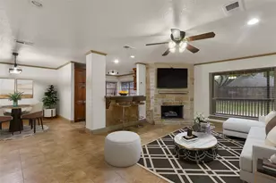 4800 Heathrow Ln, Alvin, TX 77511 - Photo 3