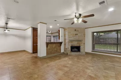 4800 Heathrow Lane, Alvin, TX 77511 - Photo 3