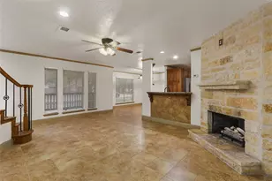 4800 Heathrow Ln, Alvin, TX 77511 - Photo 5