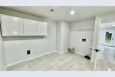 12002 Kleinmeadow Dr, Houston, TX 77066 - Photo 19