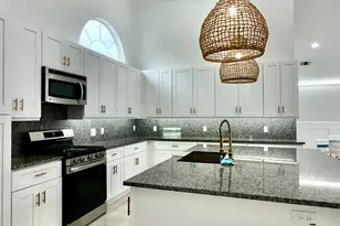 12002 Kleinmeadow Dr, Houston, TX 77066 - Photo 9