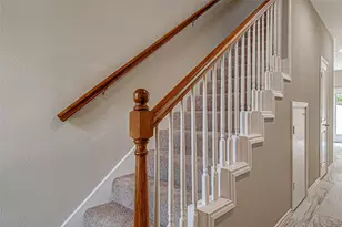 5530 Hirondel St, Houston, TX 77033 - Photo 9