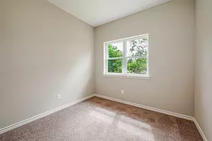5530 Hirondel St, Houston, TX 77033 - Photo 23