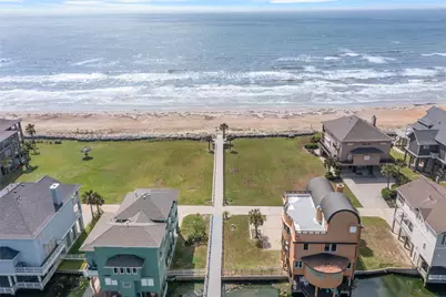 14 Blue Heron Circle, Jamaica Beach, TX 77554 - Photo 9