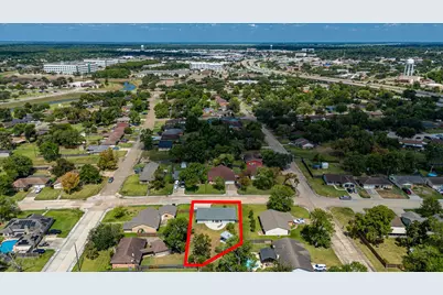 203 Hickory Street, Lake Jackson, TX 77566 - Photo 37