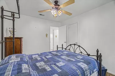 203 Hickory Street, Lake Jackson, TX 77566 - Photo 23