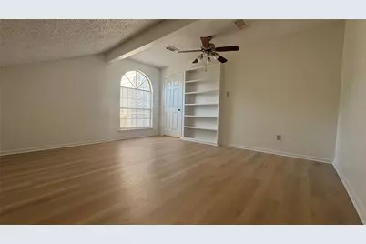 9826 Chiselhurst Drive, Houston, TX 77065 - Photo 13