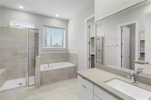 602 Thornton Oaks Rd, Houston, TX 77018 - Photo 19