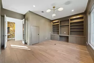 955 W 42nd St, Houston, TX 77018 - Photo 5