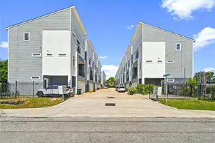 4702 Independence Hts Ln, Houston, TX 77018 - Photo 1