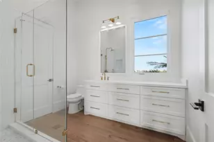 426 81st St, Galveston, TX 77554 - Photo 35