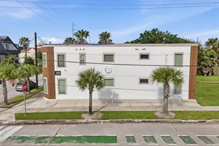 2825 Ball St, Galveston, TX 77550 - Photo 1