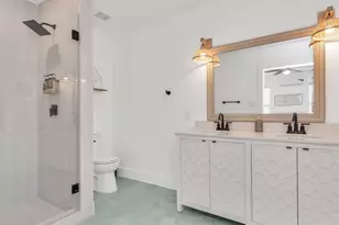 2825 Ball St, Galveston, TX 77550 - Photo 9