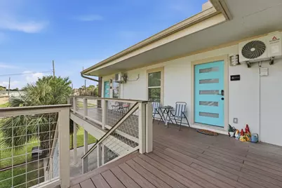 2825 Ball Street, Galveston, TX 77550 - Photo 3