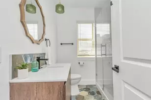 2825 Ball St, Galveston, TX 77550 - Photo 11