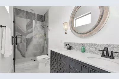 2825 Ball Street, Galveston, TX 77550 - Photo 39