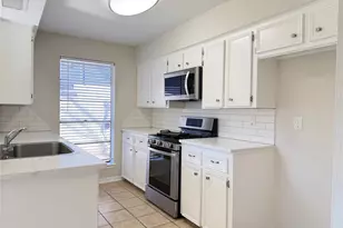 2758 Foliage Green Dr, Houston, TX 77339 - Photo 3