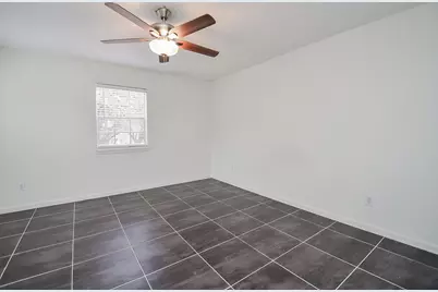 854 Wax Myrtle Lane #A, Houston, TX 77079 - Photo 25