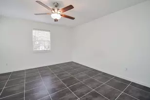 854 Wax Myrtle Ln, Houston, TX 77079 - Photo 25