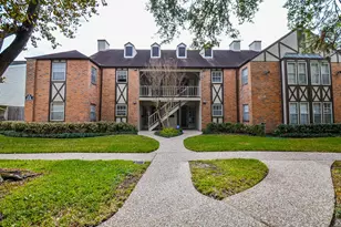 854 Wax Myrtle Ln, Houston, TX 77079 - Photo 3