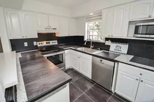 854 Wax Myrtle Ln, Houston, TX 77079 - Photo 17
