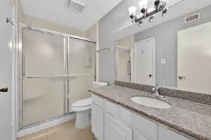 18800 Egret Bay Blvd, Webster, TX 77058 - Photo 15