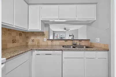 18800 Egret Bay Boulevard #1207, Webster, TX 77058 - Photo 9