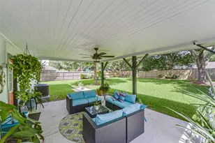 905 Essex Dr, Friendswood, TX 77546 - Photo 39
