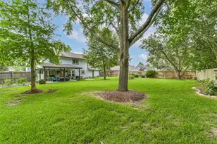905 Essex Dr, Friendswood, TX 77546 - Photo 41