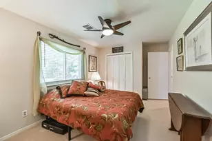 905 Essex Dr, Friendswood, TX 77546 - Photo 33