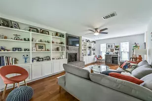 905 Essex Dr, Friendswood, TX 77546 - Photo 11