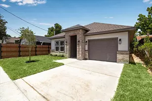7947 Avenue F, Houston, TX 77012 - Photo 3