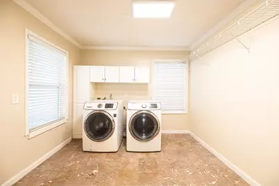4113 Edison Street, Houston, TX 77009 - Photo 9