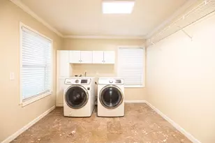 4113 Edison St, Houston, TX 77009 - Photo 9