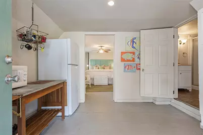 1247 Bay Street, Crystal Beach, TX 77650 - Photo 37