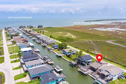 1247 Bay Street, Crystal Beach, TX 77650 - Photo 3