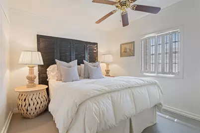 1247 Bay Street, Crystal Beach, TX 77650 - Photo 33