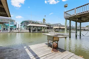 1247 Bay St, Crystal Beach, TX 77650 - Photo 45