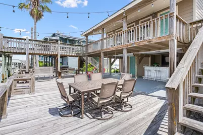 1247 Bay Street, Crystal Beach, TX 77650 - Photo 43