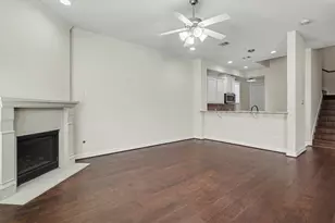24 Tassia Ln, Houston, TX 77058 - Photo 5