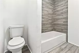 12203 Wild Pine Dr, Houston, TX 77039 - Photo 11