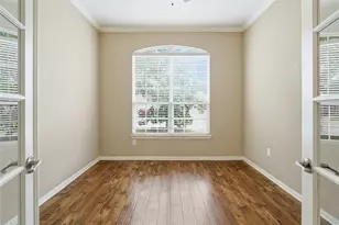 2419 S Venice Dr, Pearland, TX 77581 - Photo 9