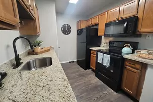 7250 W Greens Rd, Houston, TX 77064 - Photo 9
