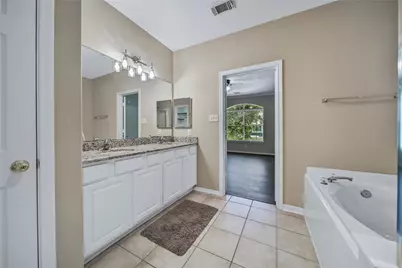 111 W Burberry Circle, The Woodlands, TX 77384 - Photo 21
