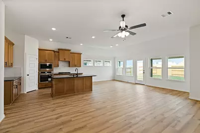 32018 Hoptree Lane, Waller, TX 77484 - Photo 11