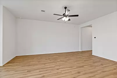 32018 Hoptree Lane, Waller, TX 77484 - Photo 17