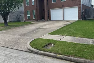 16346 St Helena Way, Houston, TX 77053 - Photo 1