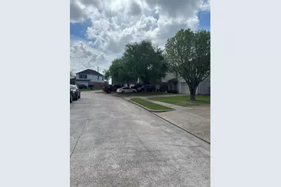 16346 Saint Helena Way, Houston, TX 77053 - Photo 33