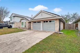 15910 Mission Village Dr, Houston, TX 77083 - Photo 3