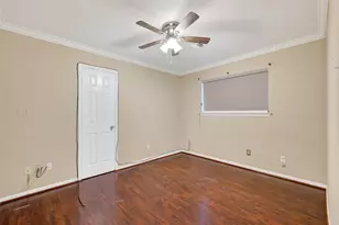 15910 Mission Village Dr, Houston, TX 77083 - Photo 37